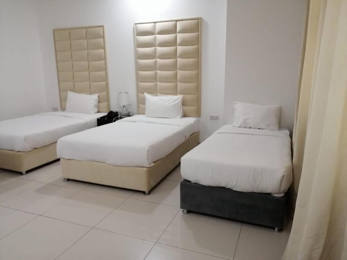 Parkside Plaza Muscat Otel Dış mekan fotoğraf