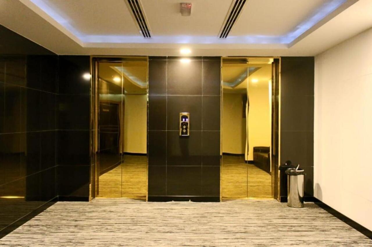 Parkside Plaza Muscat Otel Dış mekan fotoğraf