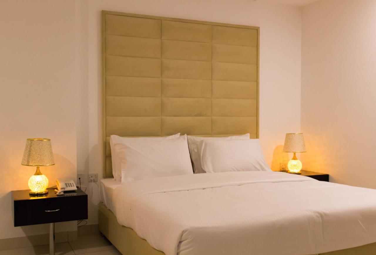 Parkside Plaza Muscat Otel Dış mekan fotoğraf