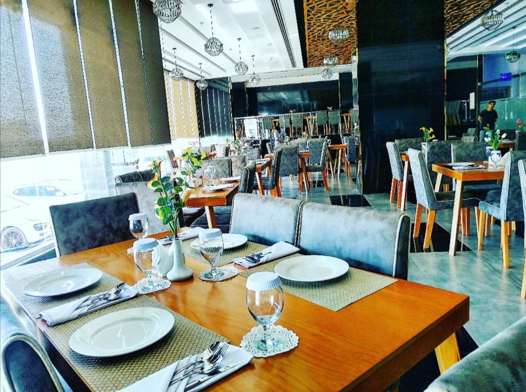 Parkside Plaza Muscat Otel Dış mekan fotoğraf