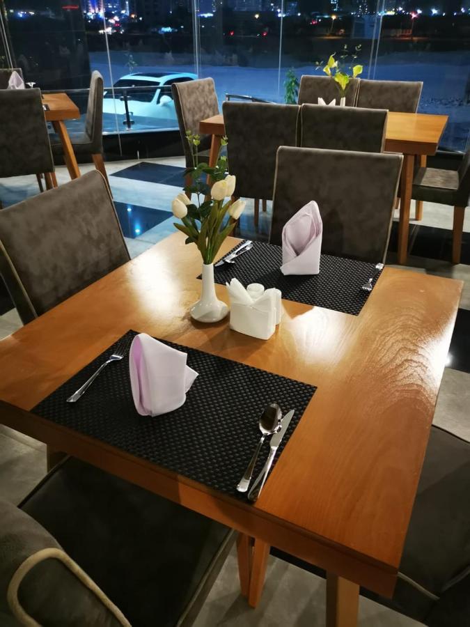 Parkside Plaza Muscat Otel Dış mekan fotoğraf